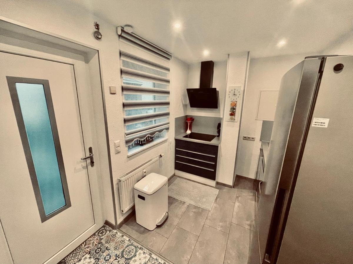 2 Room Galerie Einliegerwohnung In Rheinstetten, Messe Naehe, Rollstuhlfahrer Geeignet Luaran gambar