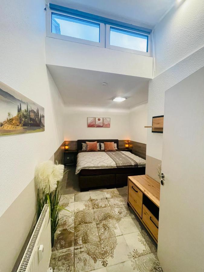 2 Room Galerie Einliegerwohnung In Rheinstetten, Messe Naehe, Rollstuhlfahrer Geeignet Luaran gambar