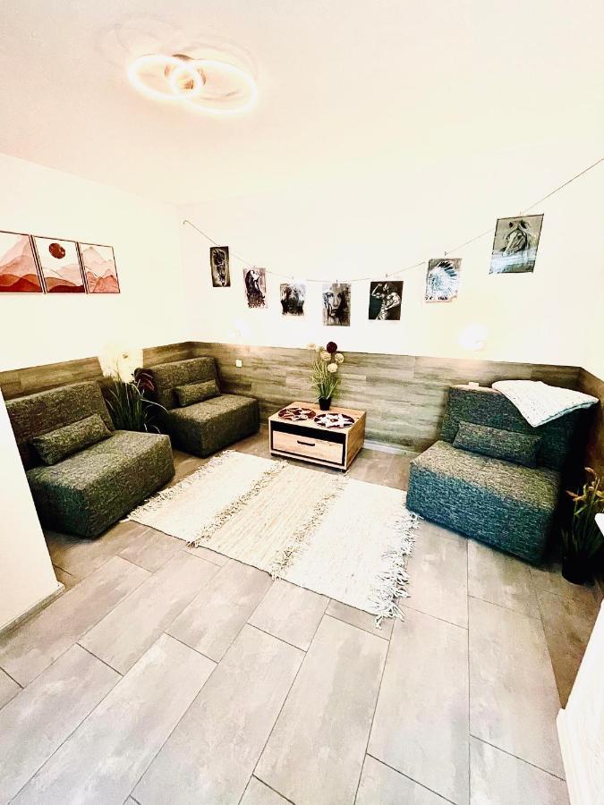 2 Room Galerie Einliegerwohnung In Rheinstetten, Messe Naehe, Rollstuhlfahrer Geeignet Luaran gambar