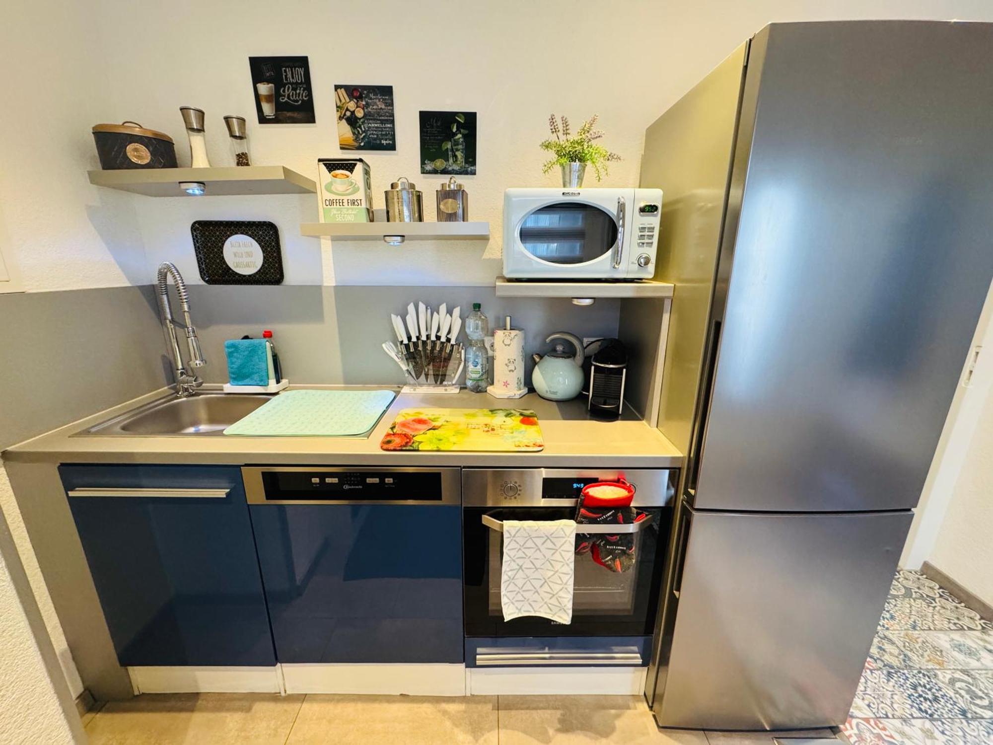 2 Room Galerie Einliegerwohnung In Rheinstetten, Messe Naehe, Rollstuhlfahrer Geeignet Luaran gambar